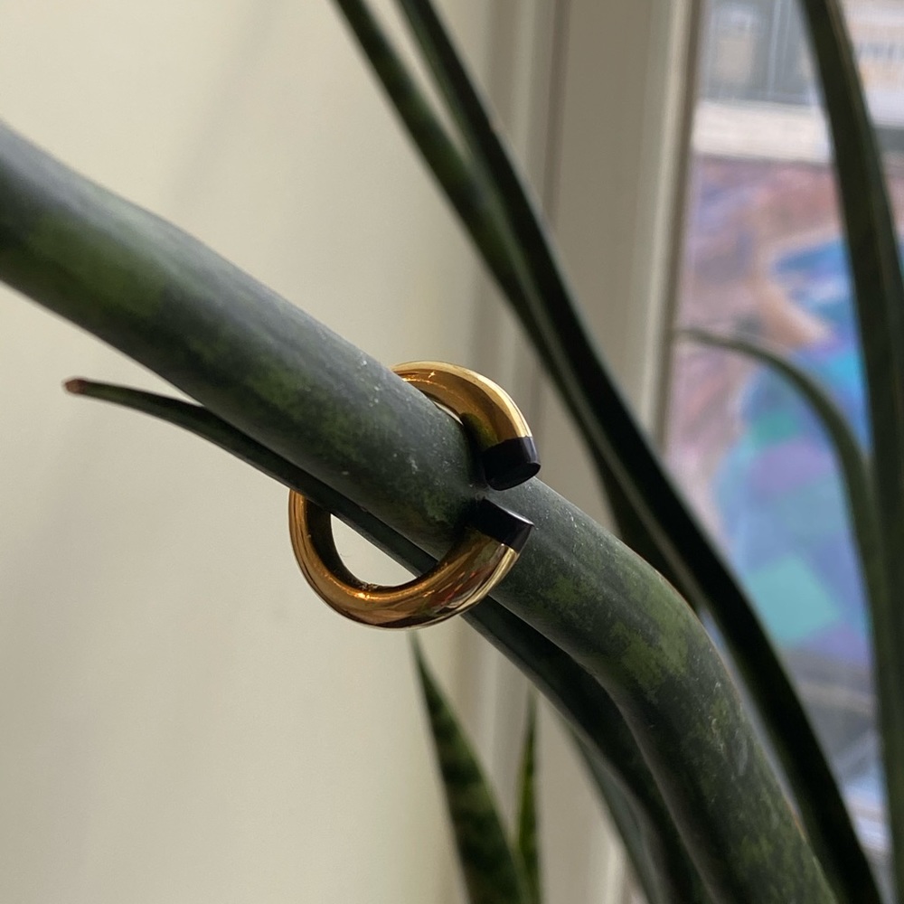 C-shape brass ring - Picture 2 of 3